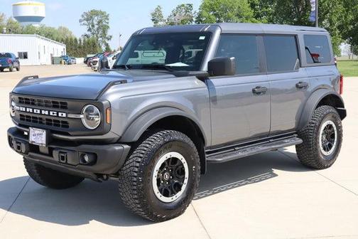 Carbonized Gray 2024 Ford Bronco Black Diamond