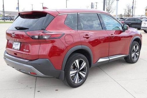 2022 Nissan Rogue SL