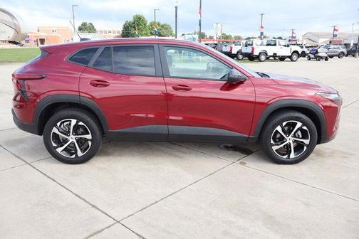 Crimson Metallic 2024 Chevrolet Trax 1RS