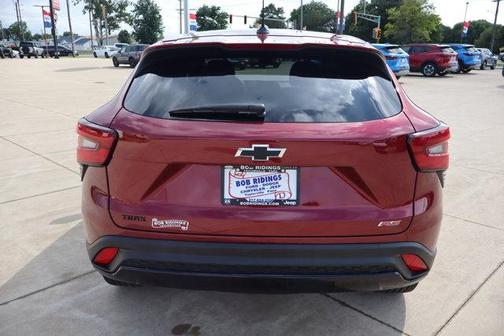 Crimson Metallic 2024 Chevrolet Trax 1RS