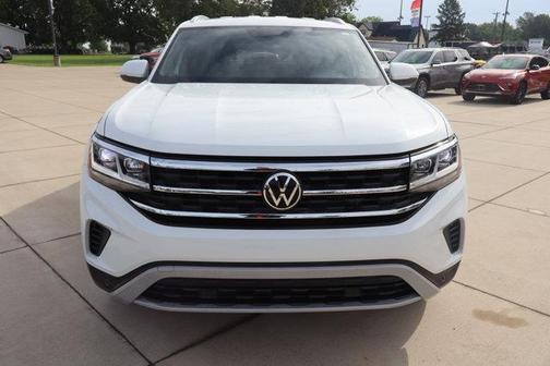 Pure White 2023 Volkswagen Atlas Cross Sport 2.0T SE w/Technology