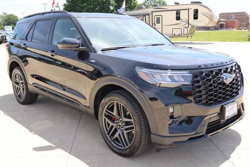 Agate Black Metallic 2026 Ford Explorer ST-Line
