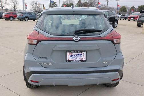 2023 Nissan Kicks SV