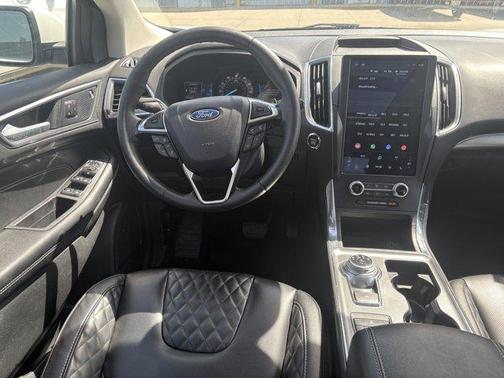 White 2024 Ford Edge Titanium