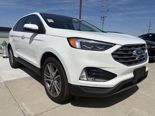 White 2024 Ford Edge Titanium