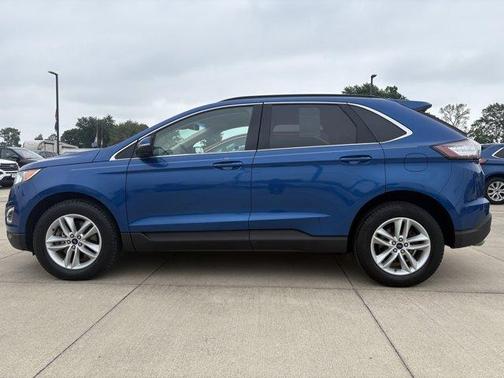 Blue 2018 Ford Edge SEL