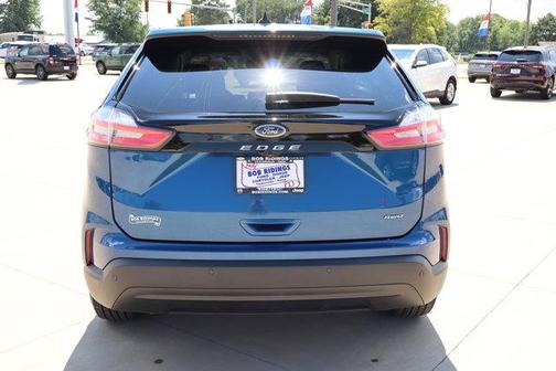 2021 Ford Edge SE