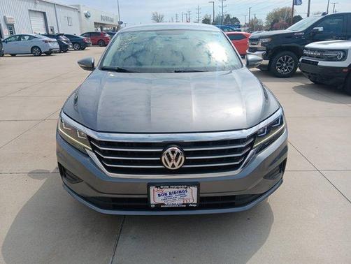 Platinum Gray Metallic 2020 Volkswagen Passat 2.0T S