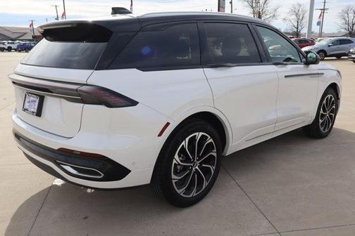 2024 Lincoln Nautilus Reserve