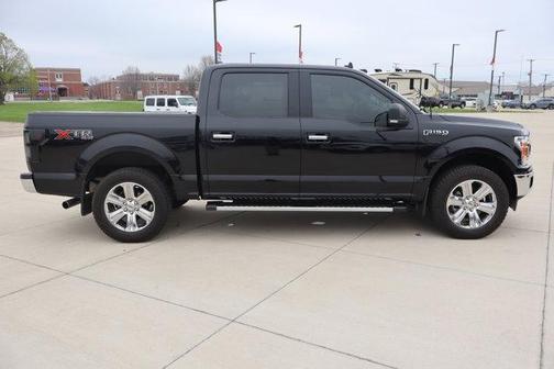 Black 2019 Ford F-150 XLT