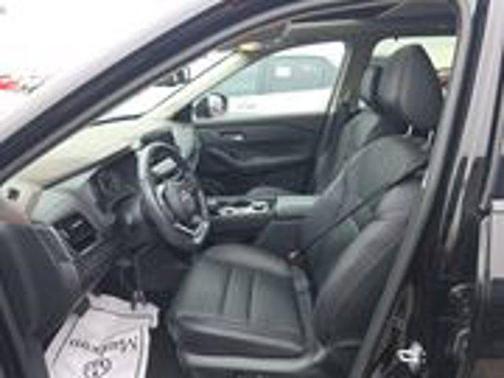 Black 2023 Nissan Rogue SL