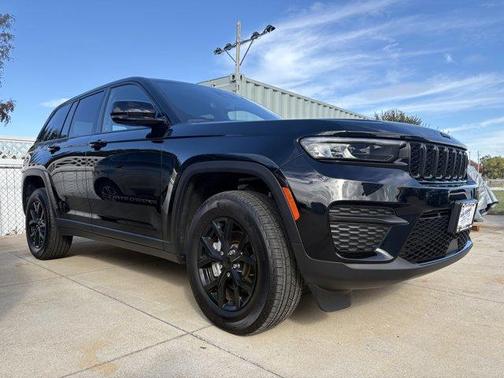 2024 Jeep Grand Cherokee Laredo