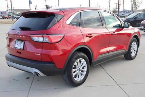 2020 Ford Escape SE
