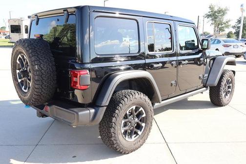 Black Clearcoat 2025 Jeep Wrangler 4xe Rubicon