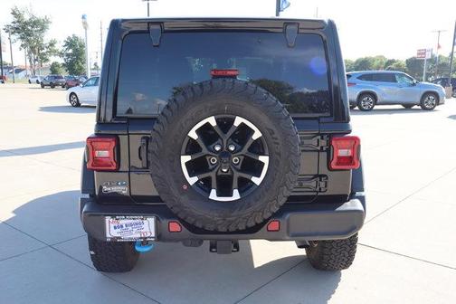 Black Clearcoat 2025 Jeep Wrangler 4xe Rubicon