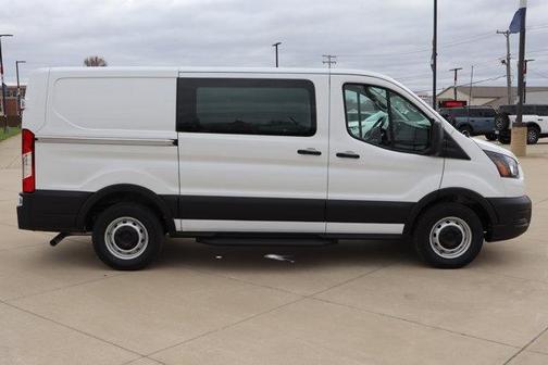 2025 Ford Transit-150 