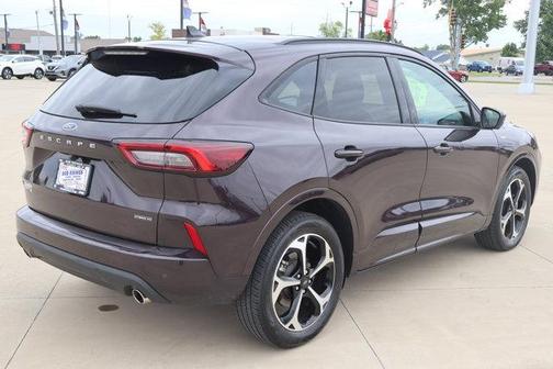 2023 Ford Escape ST-Line Elite