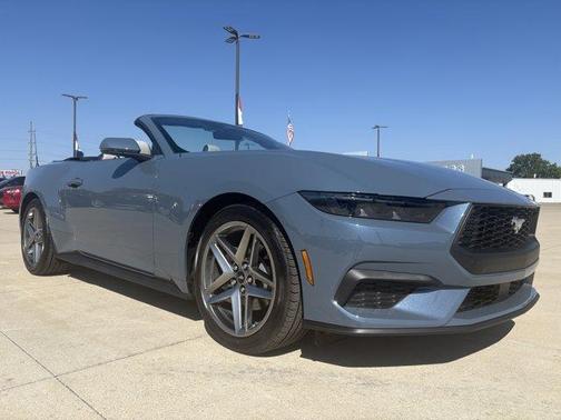 2025 Ford Mustang Premium