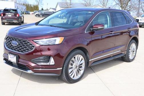 2023 Ford Edge Titanium