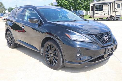 Black 2023 Nissan Murano SV