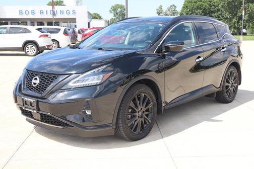 Black 2023 Nissan Murano SV