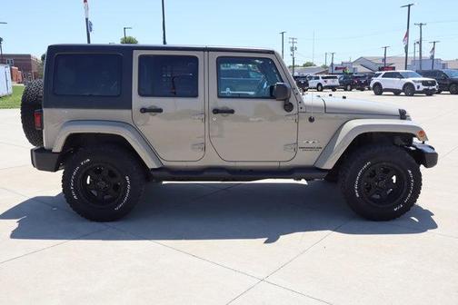 Gobi Clearcoat 2017 Jeep Wrangler Unlimited Sahara
