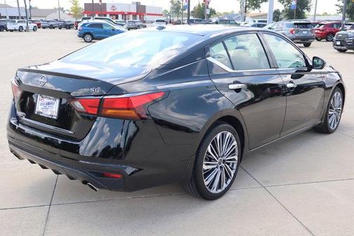 2024 Nissan Altima 2.5 SL