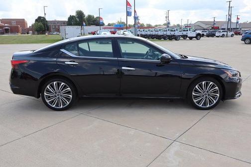 2024 Nissan Altima 2.5 SL