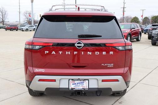2024 Nissan Pathfinder Platinum