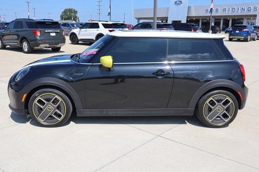 2024 MINI SE Hardtop Cooper