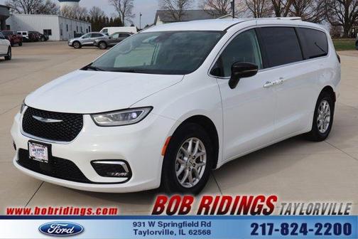 2024 Chrysler Pacifica Touring-L