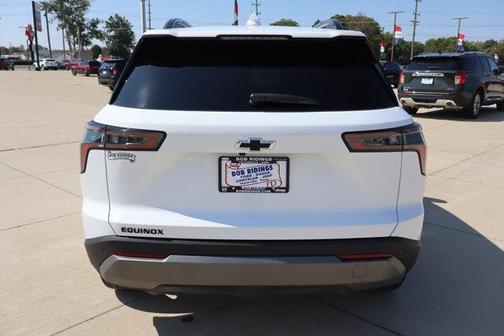 Summit White 2026 Chevrolet Equinox LT