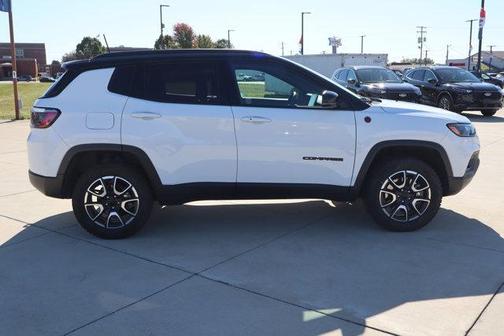 2024 Jeep Compass Trailhawk