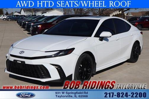 2025 Toyota Camry SE