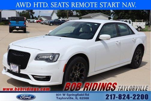2023 Chrysler 300 Touring L