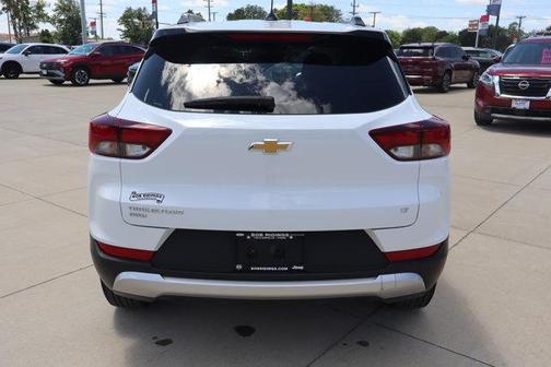 Summit White 2025 Chevrolet Trailblazer LT