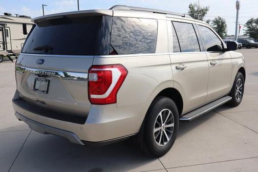 White 2018 Ford Expedition XLT