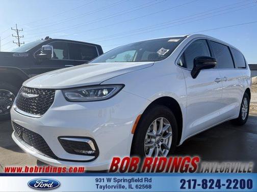 2024 Chrysler Pacifica Touring-L