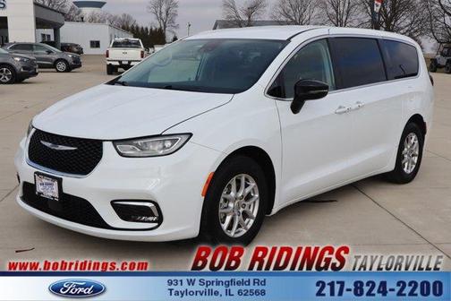 2024 Chrysler Pacifica Touring-L