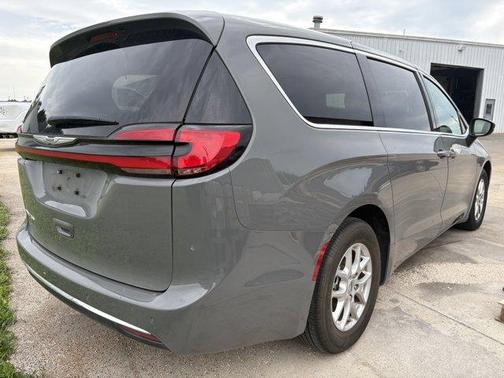 Ceramic Gray Clearcoat 2023 Chrysler Pacifica Touring-L