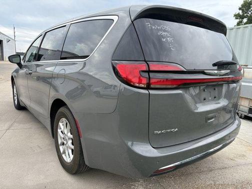 Ceramic Gray Clearcoat 2023 Chrysler Pacifica Touring-L