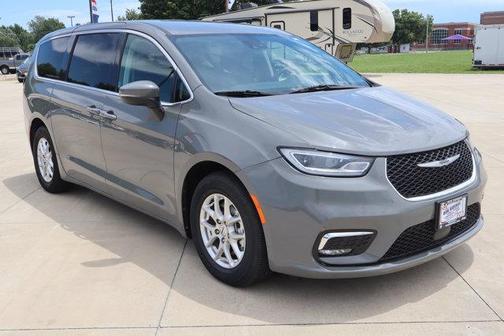 Ceramic Gray Clearcoat 2023 Chrysler Pacifica Touring-L