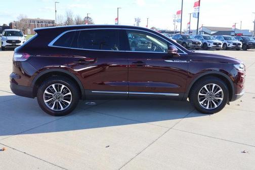 2023 Lincoln Nautilus Standard