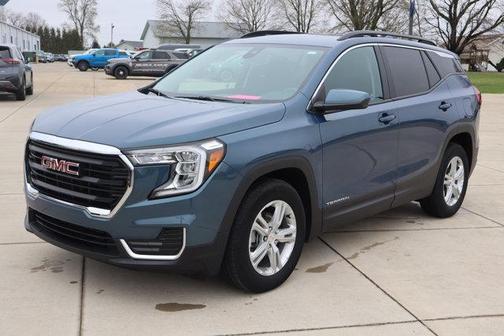 Metallic 2024 GMC Terrain SLE