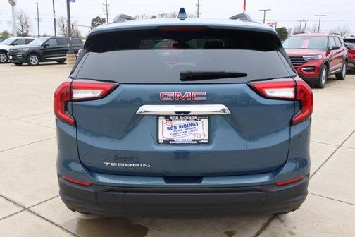 Metallic 2024 GMC Terrain SLE