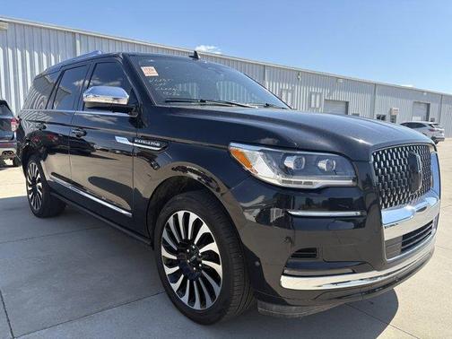 2023 Lincoln Navigator Black Label
