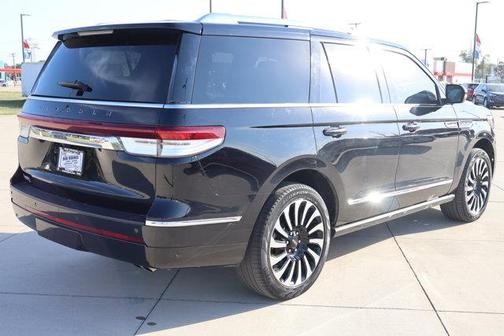 2023 Lincoln Navigator Black Label