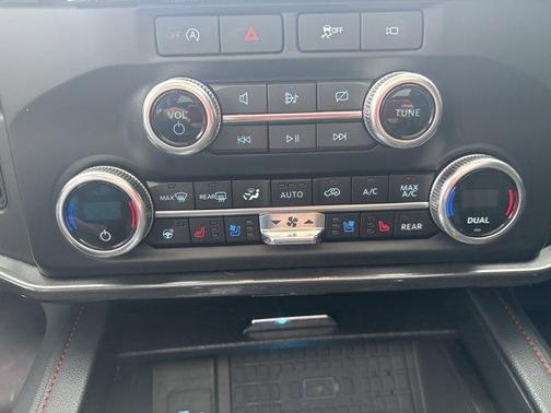 Star White 2024 Ford Expedition Limited