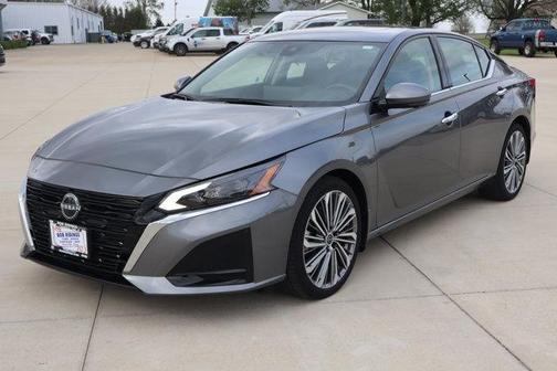 Gun Metallic 2023 Nissan Altima 2.5 SL