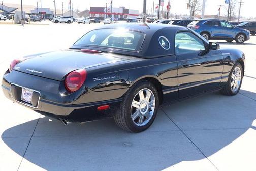 2005 Ford Thunderbird